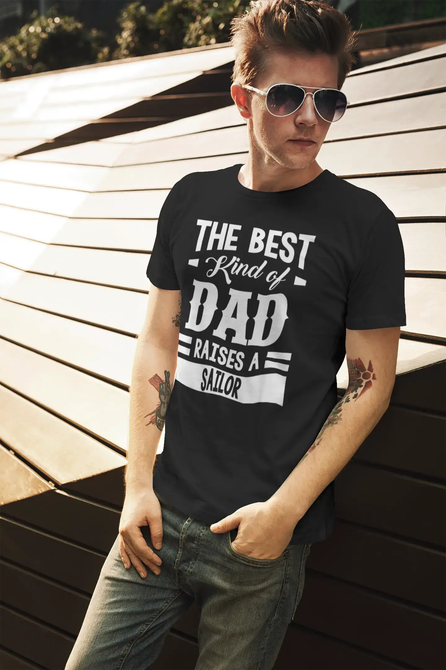 ULTRABASIC Men's Graphic T-Shirt Dad Raises a Sailor