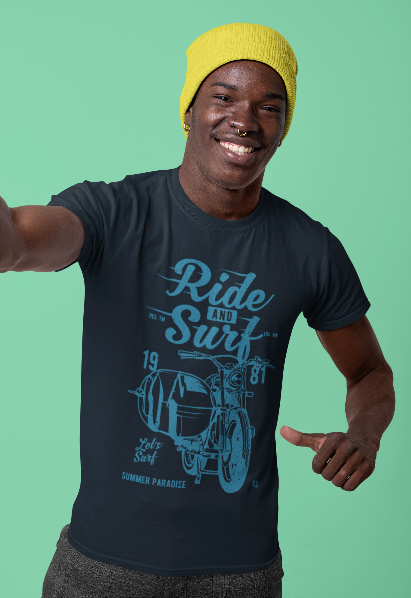 ULTRABASIC Vintage Motorcycle Men's T-Shirts - Ride and Surf Summer 1981 Tee